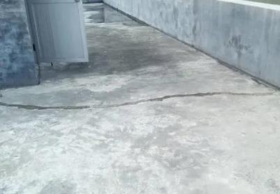 古田楼顶漏水维修公司分享下如何解决卫生间隐蔽部位漏水的问题?